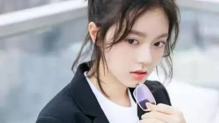 举报视频:【赵今麦】赵今麦穿衣风格简直百搭啊,轻松驾驭各式妆容