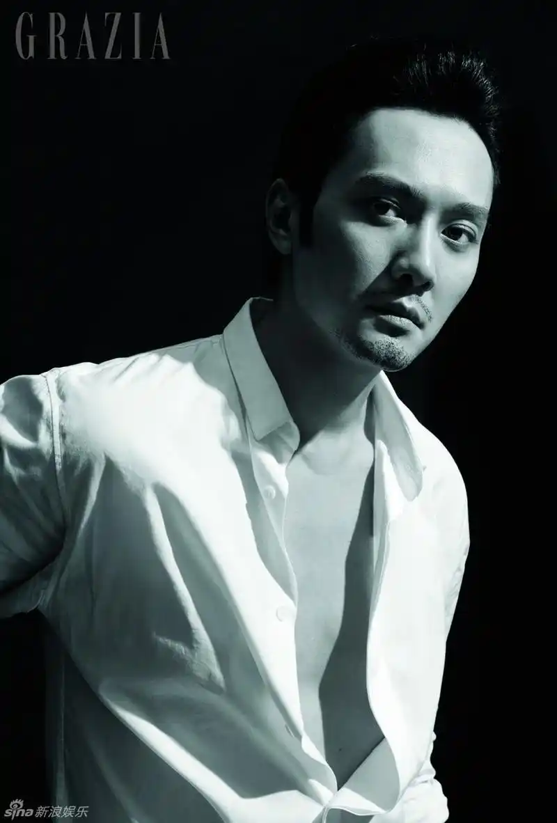 p>冯绍峰,原名冯威,1978年10月7日出生于上海市,中国内地男演员,毕业