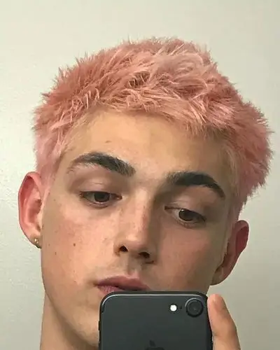 壁纸| 这位日英混血模特真的是老天给饭吃了