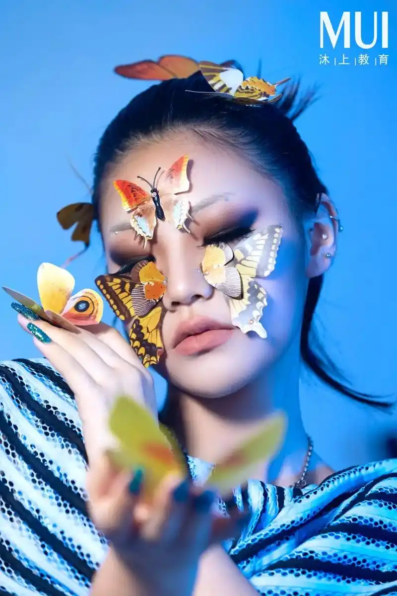 杂志封面造型.创意高级感造型#杂志封面 #时尚摄影 #创意妆 - 抖音