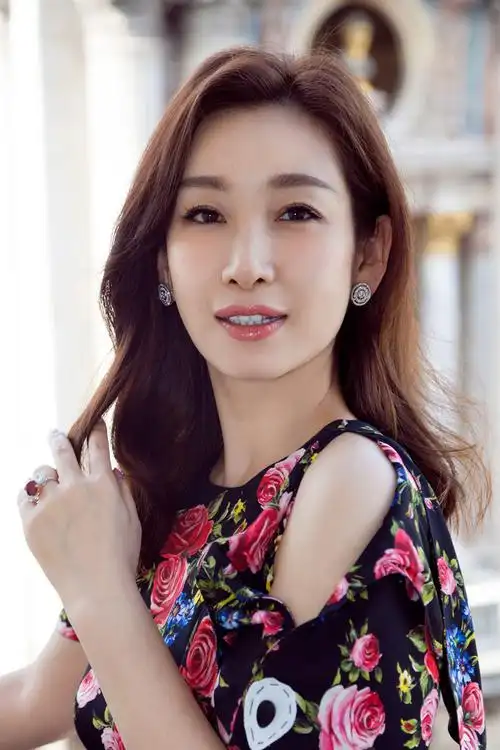 秦海璐加盟央视跨年晚会 精彩表演引期待