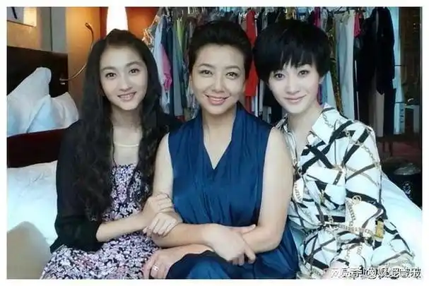 看了两代女星对比后,才明白了什么叫审美降级,什么叫顶级骨相|张柏芝