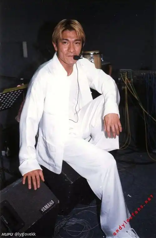 你选刘德华还是贝克汉姆.