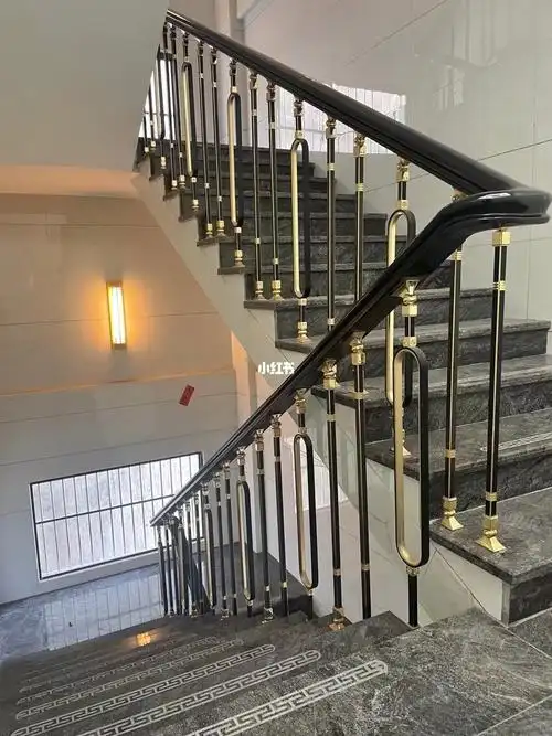 别墅室内轻奢楼梯扶手护栏新中式栏杆分享