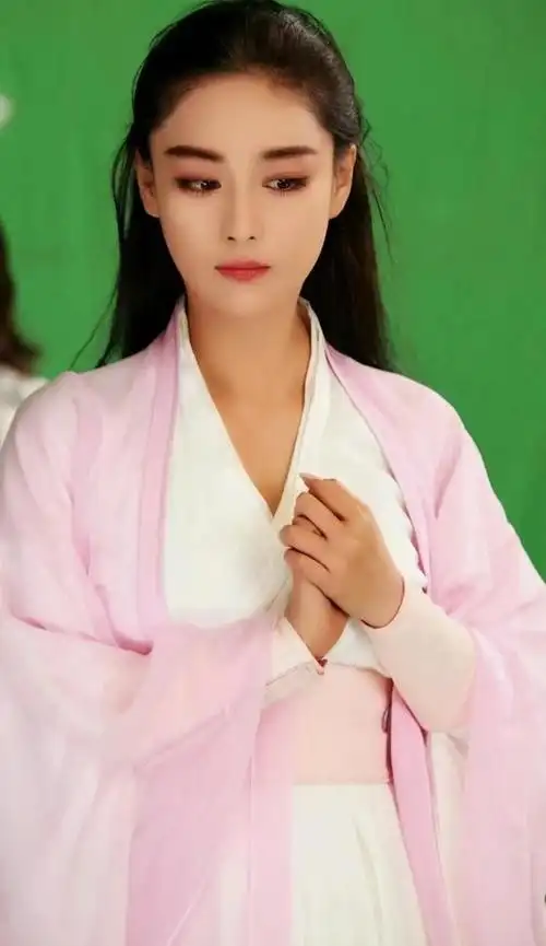 2023版张馨予写真写真(5)|模特|李莫愁|钟汉良|陈妍希|女演员_网易