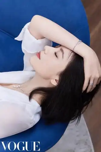 vogue高圆圆好漂亮好有气质啊