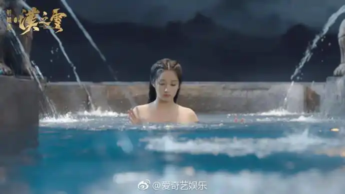 关晓彤裸浴遭网友调侃:羞耻度爆表