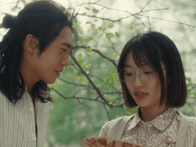 31岁蒋奇明对比27岁于适,老天赏饭吃和科班演技差别一目了然