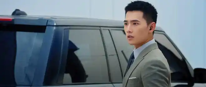 急先锋亏了3亿时隔四年杨洋又带来一部生猛战争大片