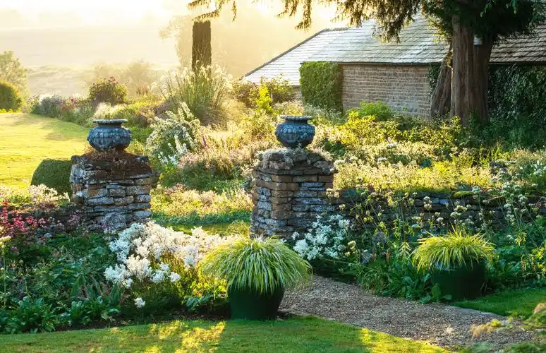 英式乡村花园—pettifers garden,一年四季都很美_植物_种植_gina