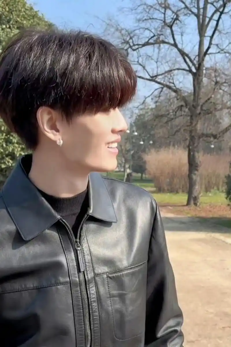 任嘉伦# 素颜超宝真好看,男友视角