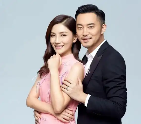 2020年6月,沙溢胡可参加综艺《妻子的浪漫旅行》时,胡可被主持人问到