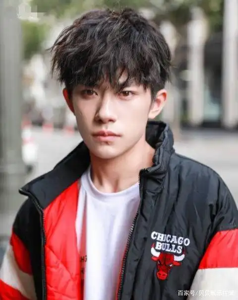易烊千玺10款发型盘点,不知道粉丝中意哪一款?我喜欢他的第四款