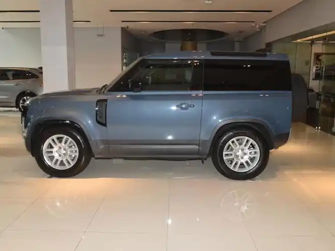 武汉路虎卫士特价出售优惠104万数量有限