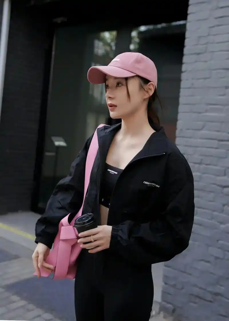 袁姗姗.袁姗姗#明星#壁纸 - 抖音