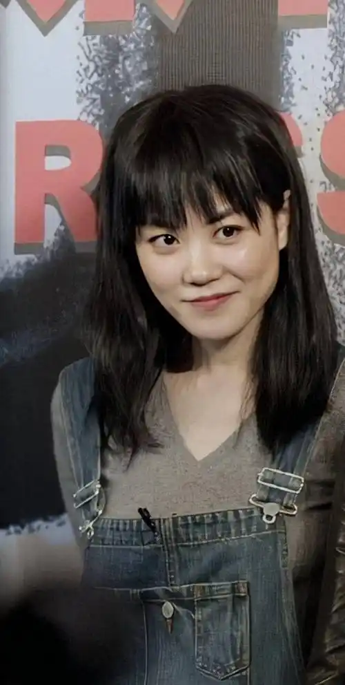 在香港早期的照片被镌刻的眉眼最美的是这一刹那的温柔港风美人收藏下