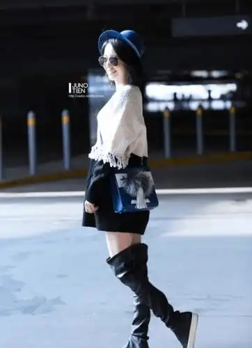 佟丽娅独自现身, 剪了短发还把手上婚戒摘了, 真要重新开始?