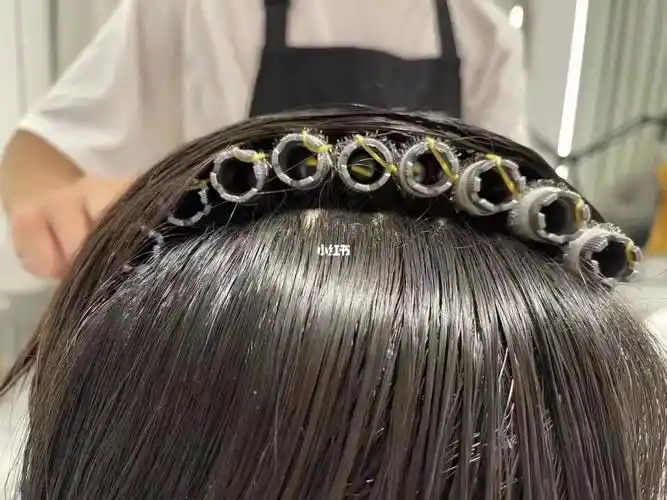 发根蓬松摩根烫