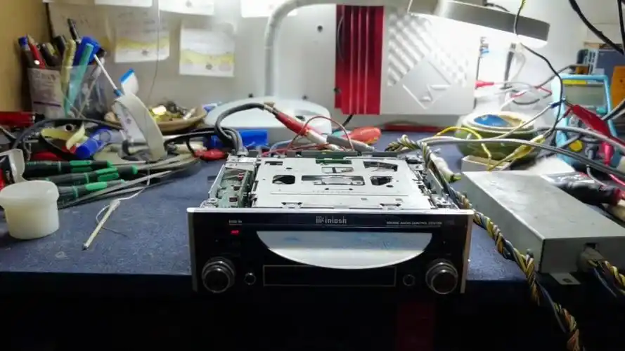 麦景图406汽车cd机深度保养