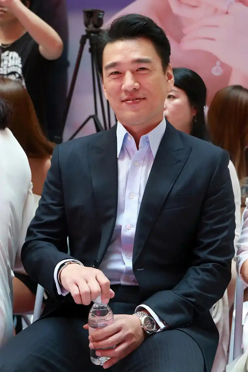 王耀庆说演员是没资格生病的# 你是否曾经想过,如果演员在拍摄过程中