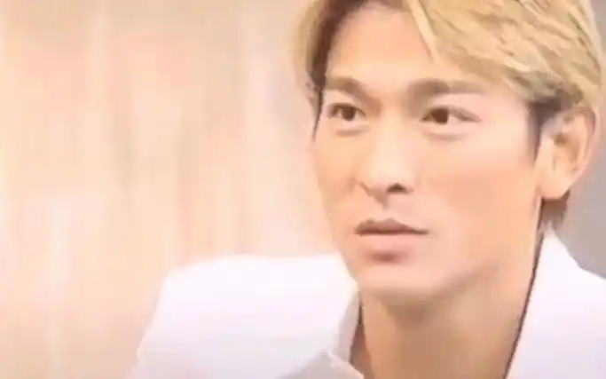 刘德华染黄头发的原因,你们知道吗?#刘德华 #我要上热门