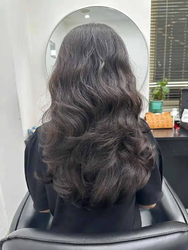 有人能拒绝高层次大卷吗～发质:干性粗硬发质77发量多77无损伤发