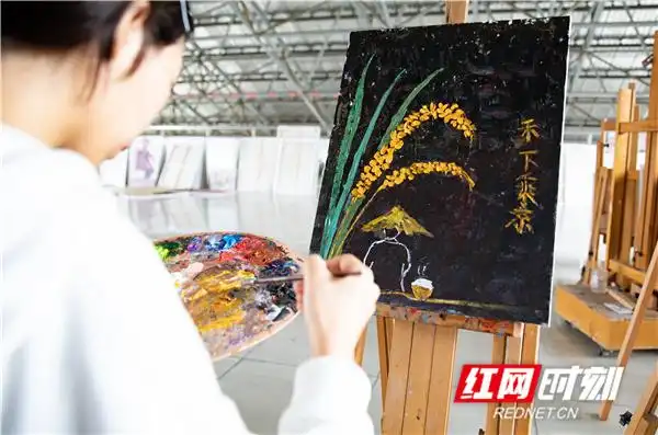 永州丨最后一堂油画课:为"袁爷爷"画出"禾下乘凉梦"