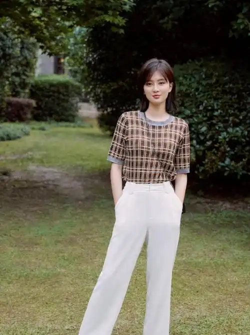 表面是艺人背地是富家千金的6位女星她们最不怕的就是潜规则