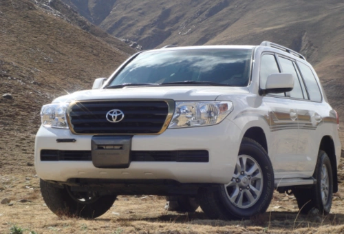 丰田越野车里面的陆地巡洋舰和沙漠王子还有霸道是什么概念?