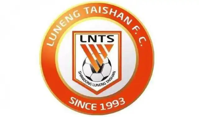 足球报鲁能中性名倾向于山东泰山