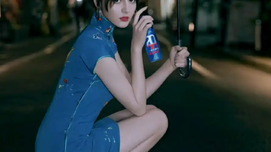 热巴的旗袍真的绝美,惊艳到了