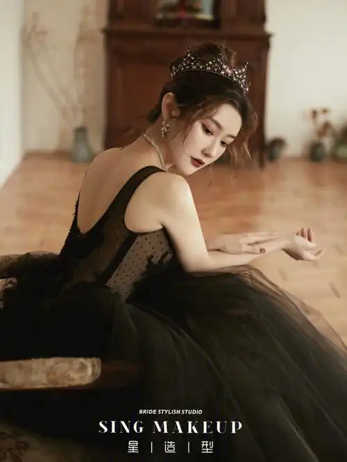 体验一把关晓彤的黑天鹅06礼服造型