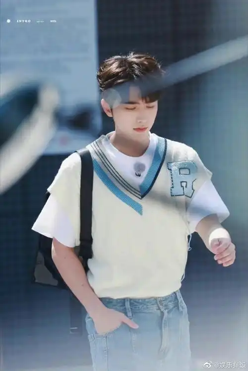 蔡徐坤奔跑吧校园风造型##奔跑吧