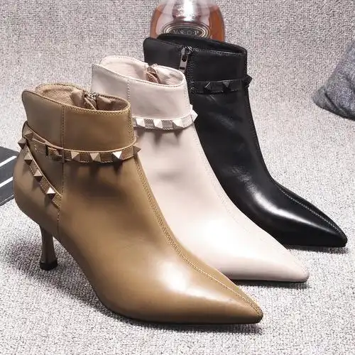 现货欧洲站2020秋冬新款女鞋牛皮尖头高跟鞋短靴时装靴