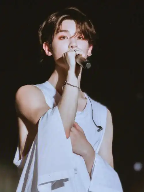 黄明昊难忘的一些舞台