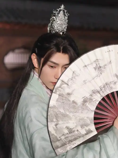 古风男神黄宥天新戏开机甜宠王爷人设惹瞩目