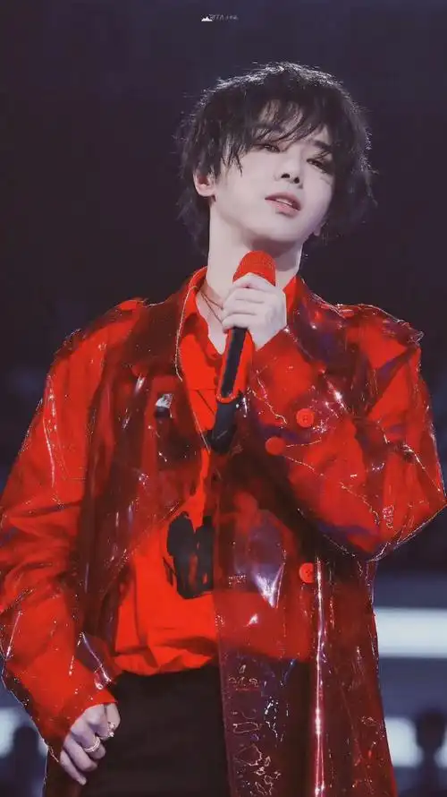 那年夏日限定的飒飒红衣飒飒沙疯了@华晨宇yu太牛了!