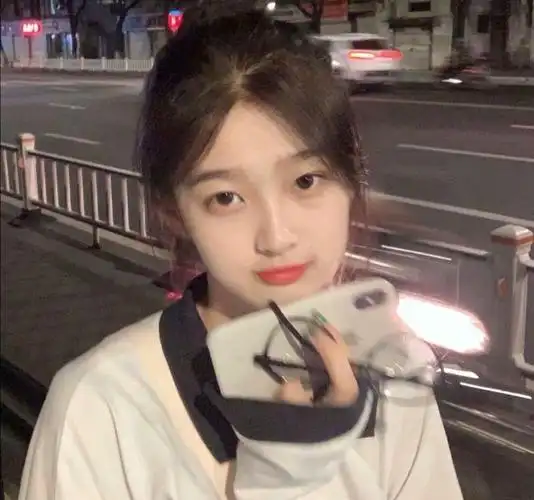 2021最新女生头像温柔小清新 没有爱意没有悲喜