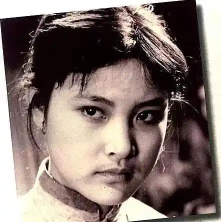 42年前这部超前卫的小花让19岁的陈冲拿到了双料影后