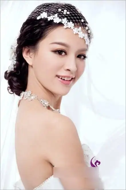 ***新新娘造型欣赏 彰显新娘优雅的美