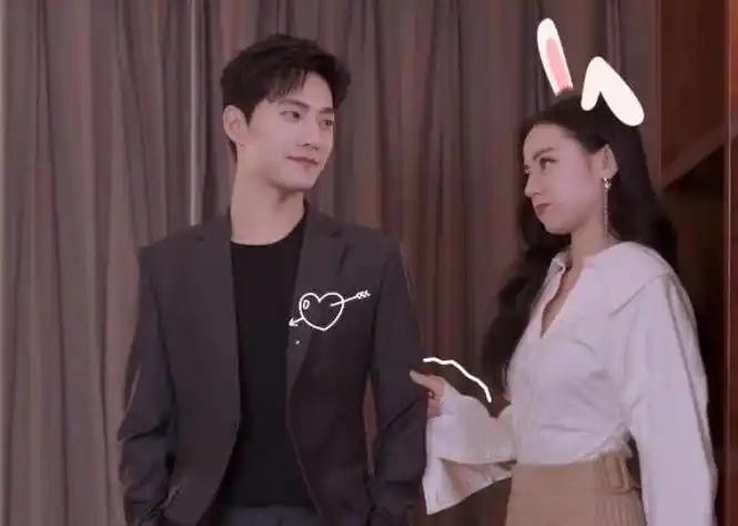 迪丽热巴杨洋公布恋情是真的吗只是荧屏恩爱情侣