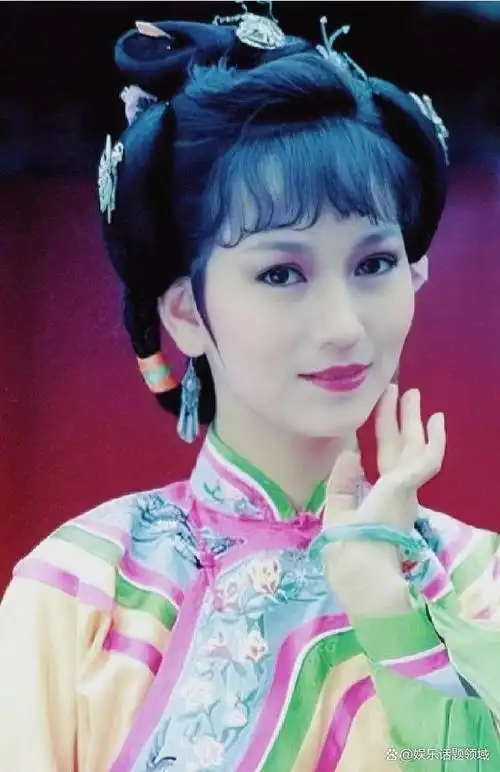 翻看赵雅芝的民国照片,那真一个字形容"绝".