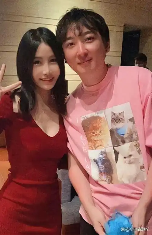 曝王思聪又换新女友!这真是个让人炸开锅的消息.