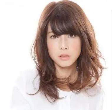 方形脸2017流行什么发型 2021年方形脸发型