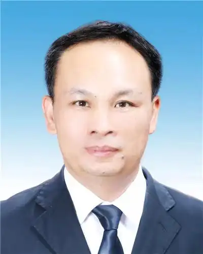 周学良,男,彝族,1976年12月生,大学学历,1997年7月参加工作,中共党员.