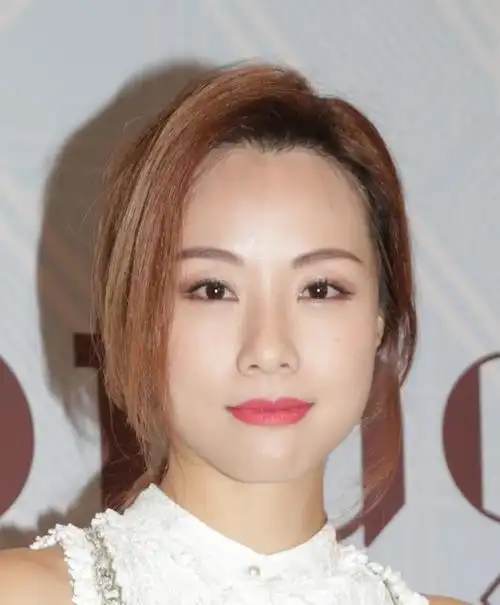 懂得终身学习多重要?同是运动员出身,对比邓丽欣与方力申就懂了