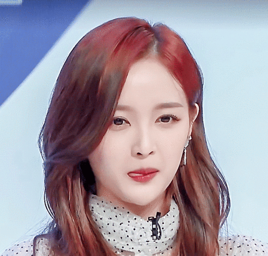 吴宣仪动图,图源wb,侵删