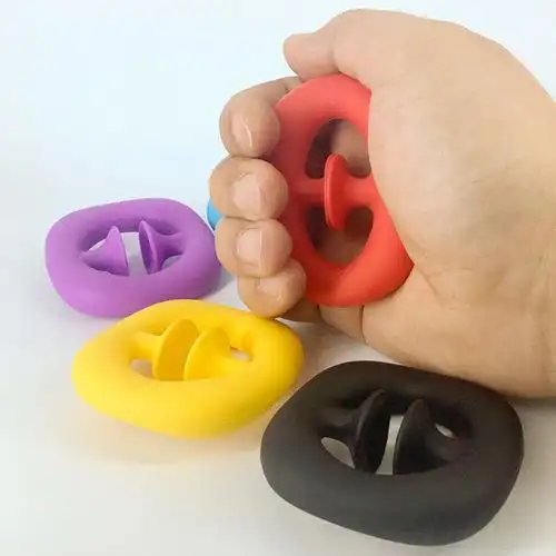 创意硅胶减压握力器玩具捏捏乐挤压发泄神器吸盘康复器手掌握力圈紫色