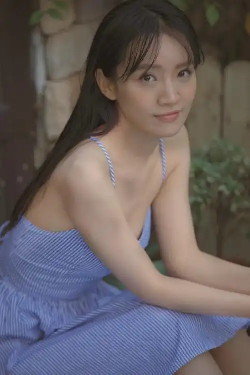 新晋小花陈芋米,《河神》中有点"犯二"的肖兰兰,清新自然