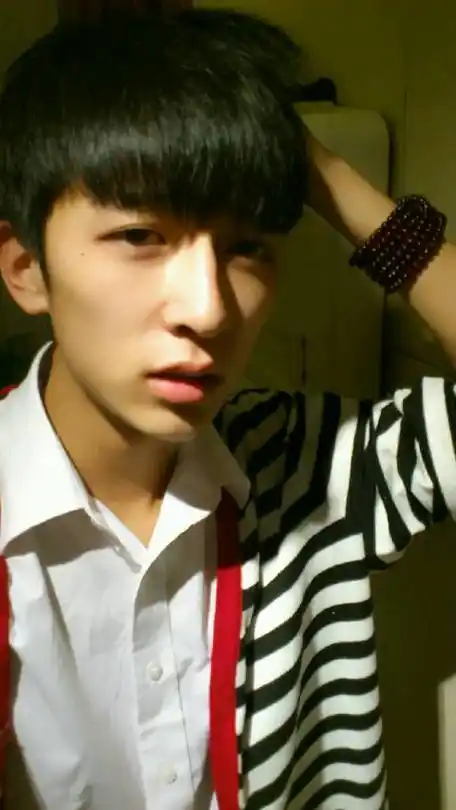 帅哥照片,一个人的,多几张